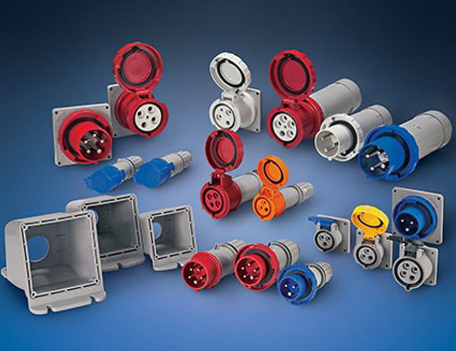 Industrial-Plugs-&-Sockets